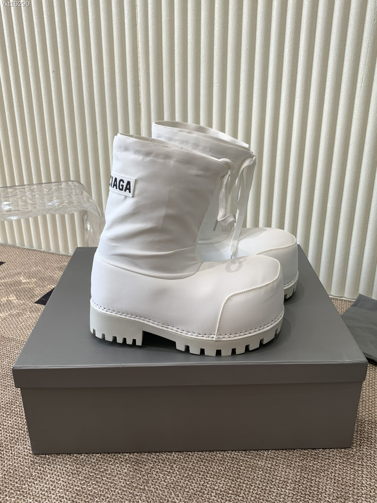BC BOOTS