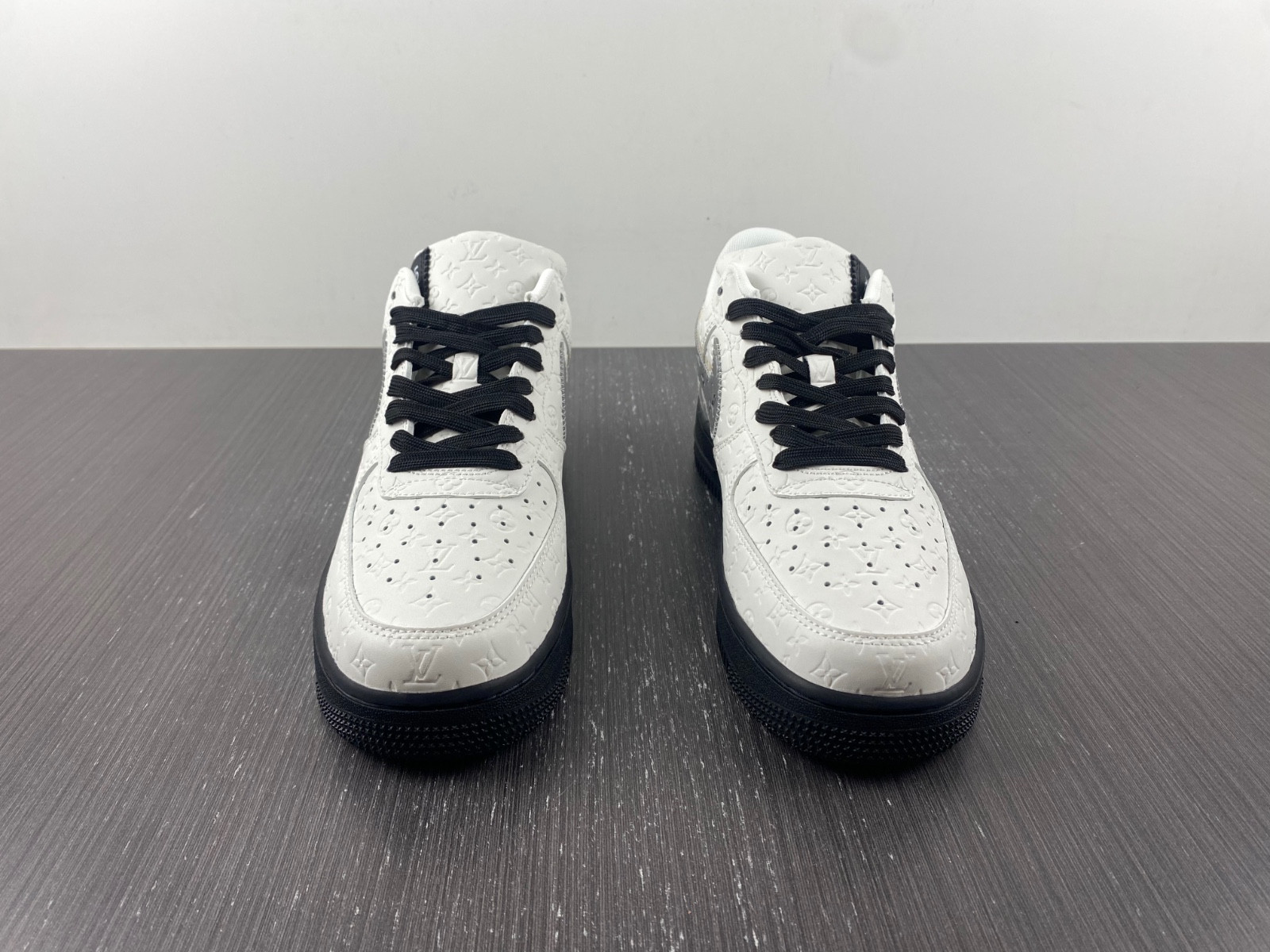 lvt x nike air force1