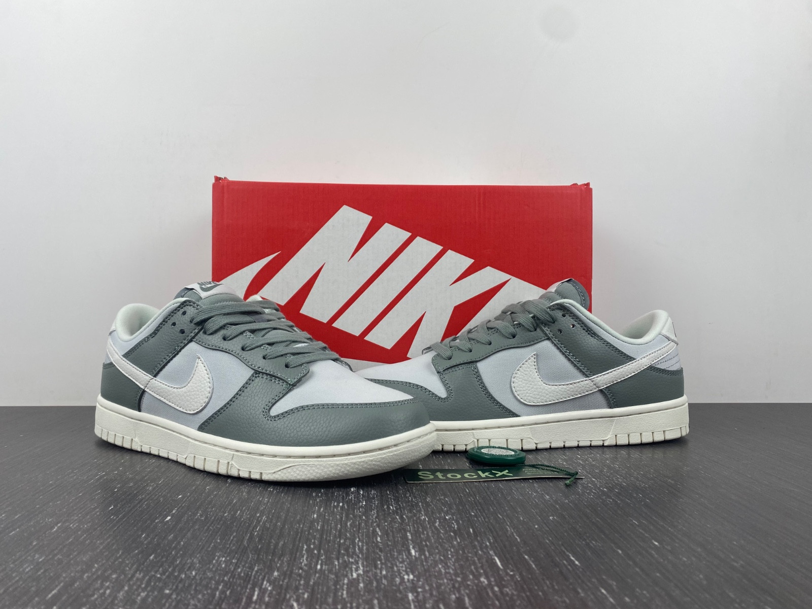 nike dunk low “mica green” dv7212-300