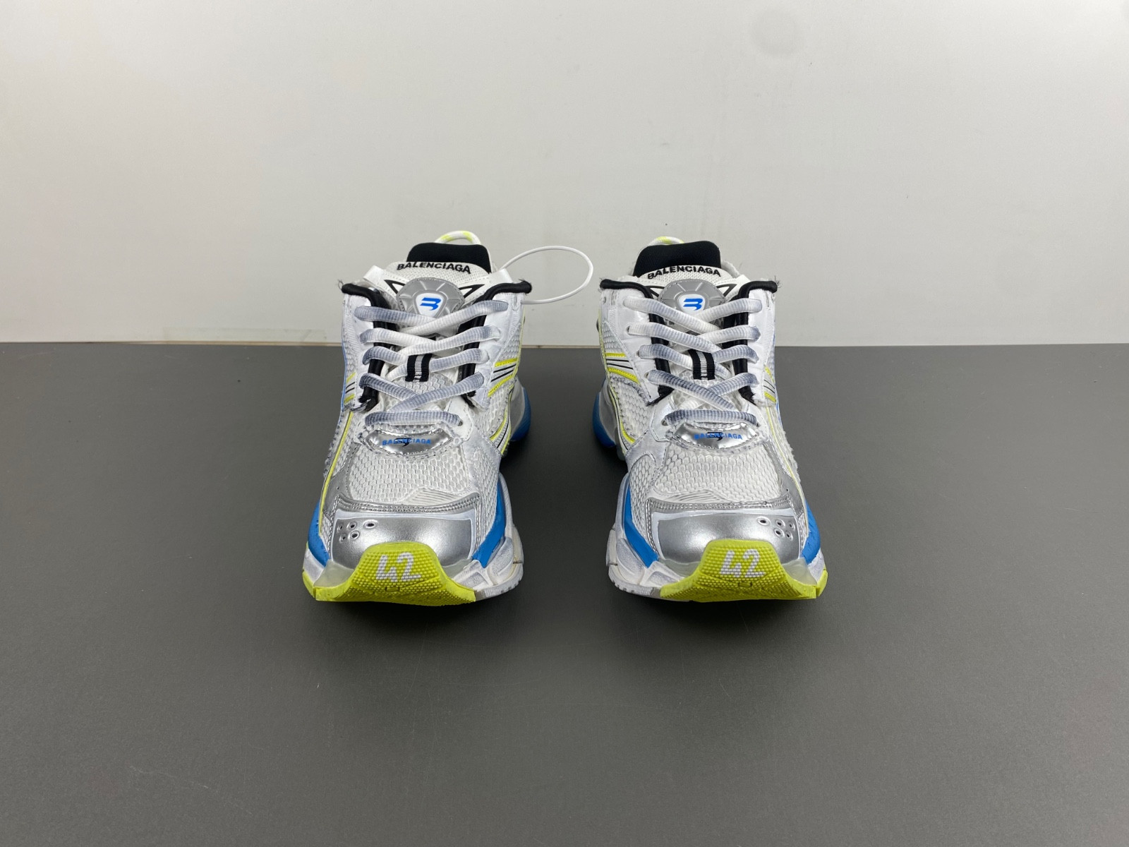 Ba*len*cia*ga runner sneaker