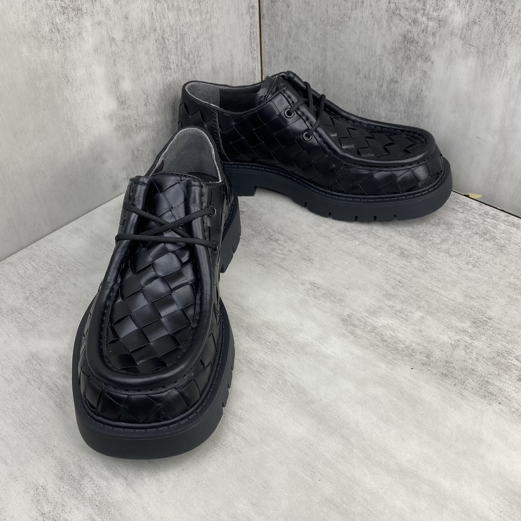 b0tt*ga Ven*ta sneaker