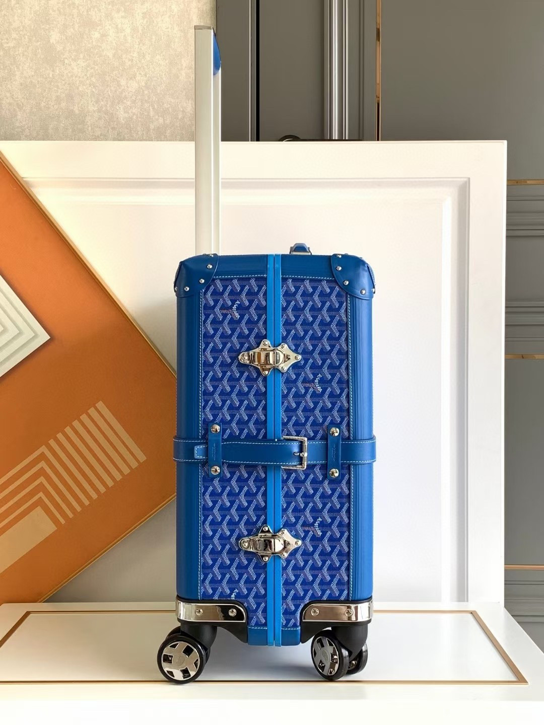 G09ard purse