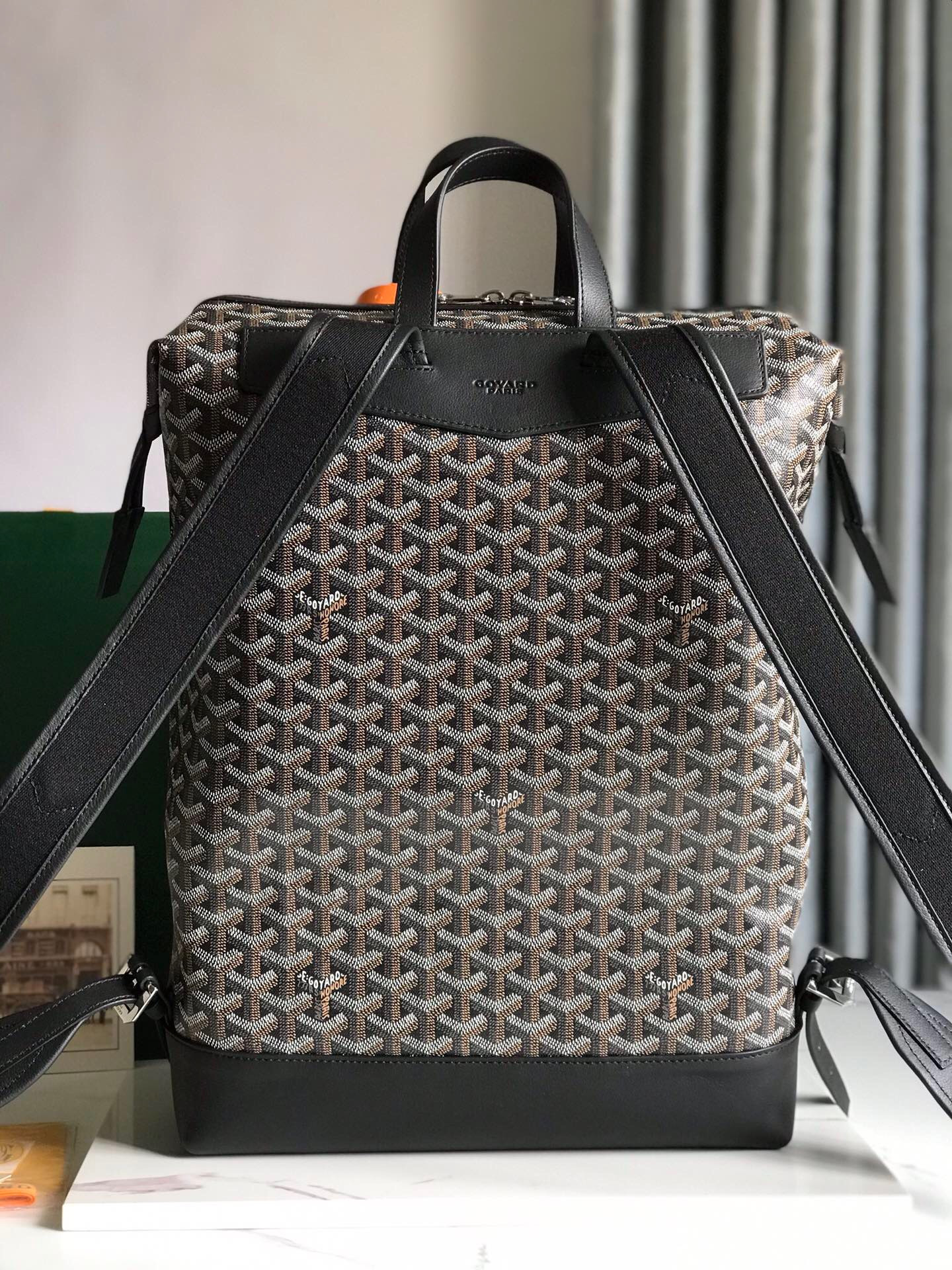G09ard purse