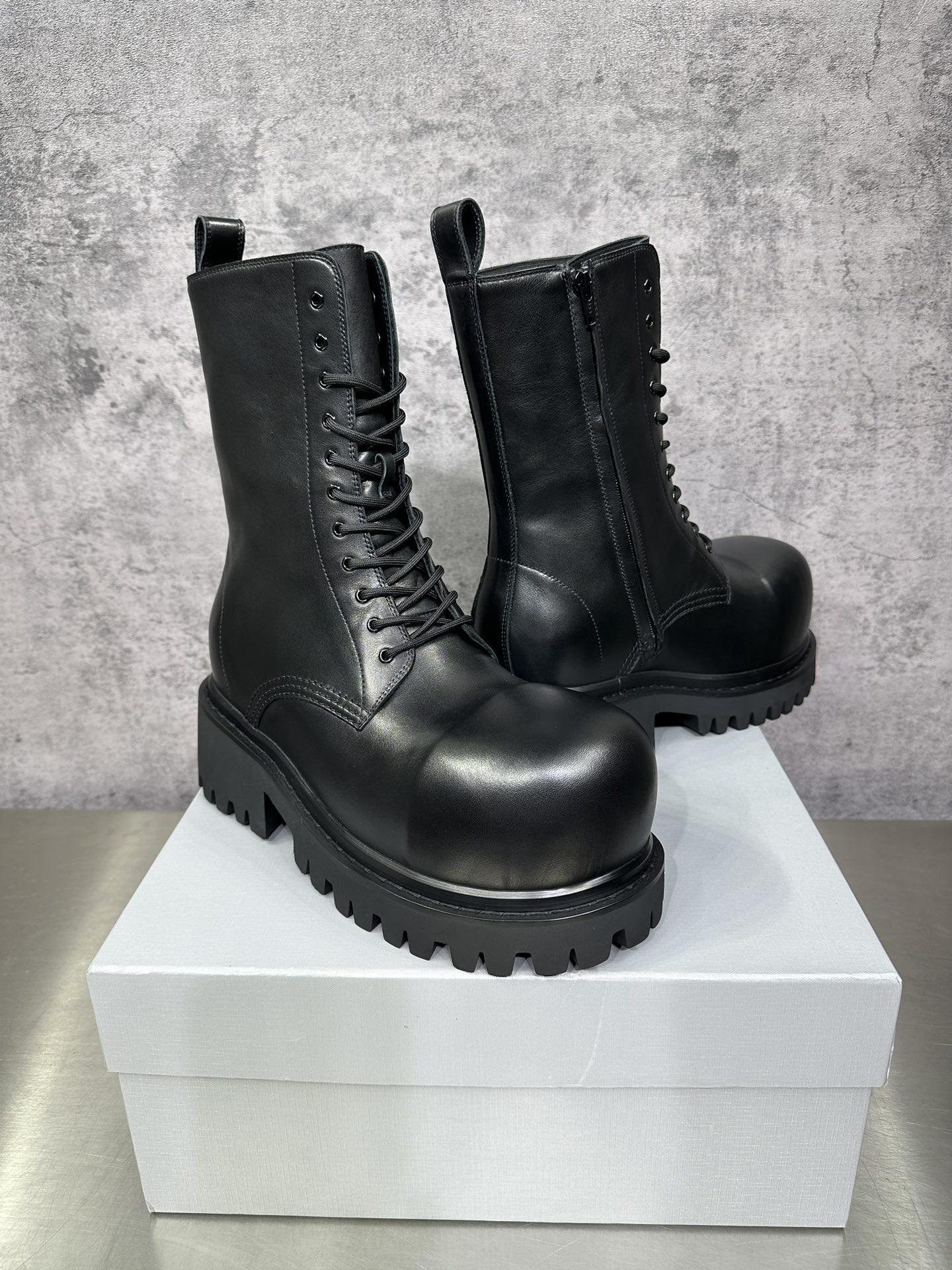 BC BOOTS
