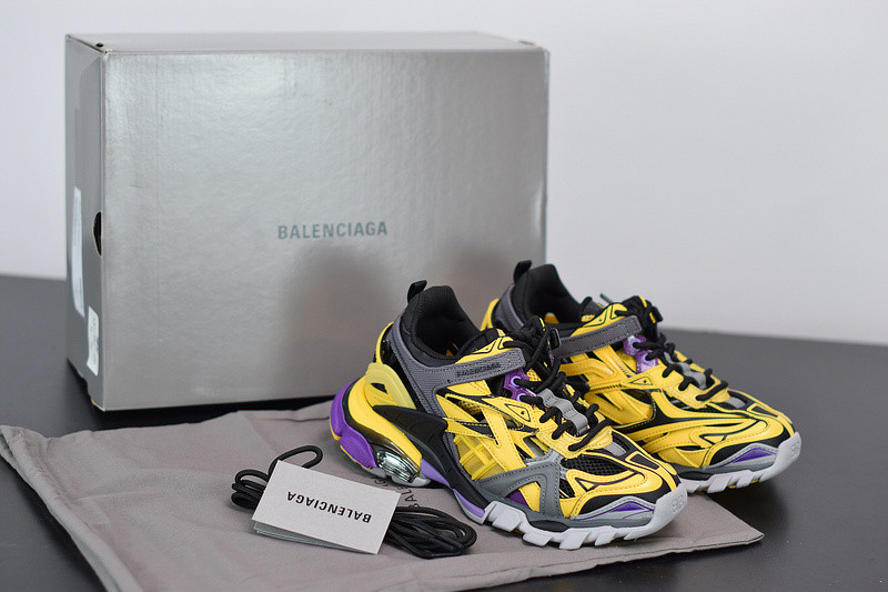 bc track sneaker
