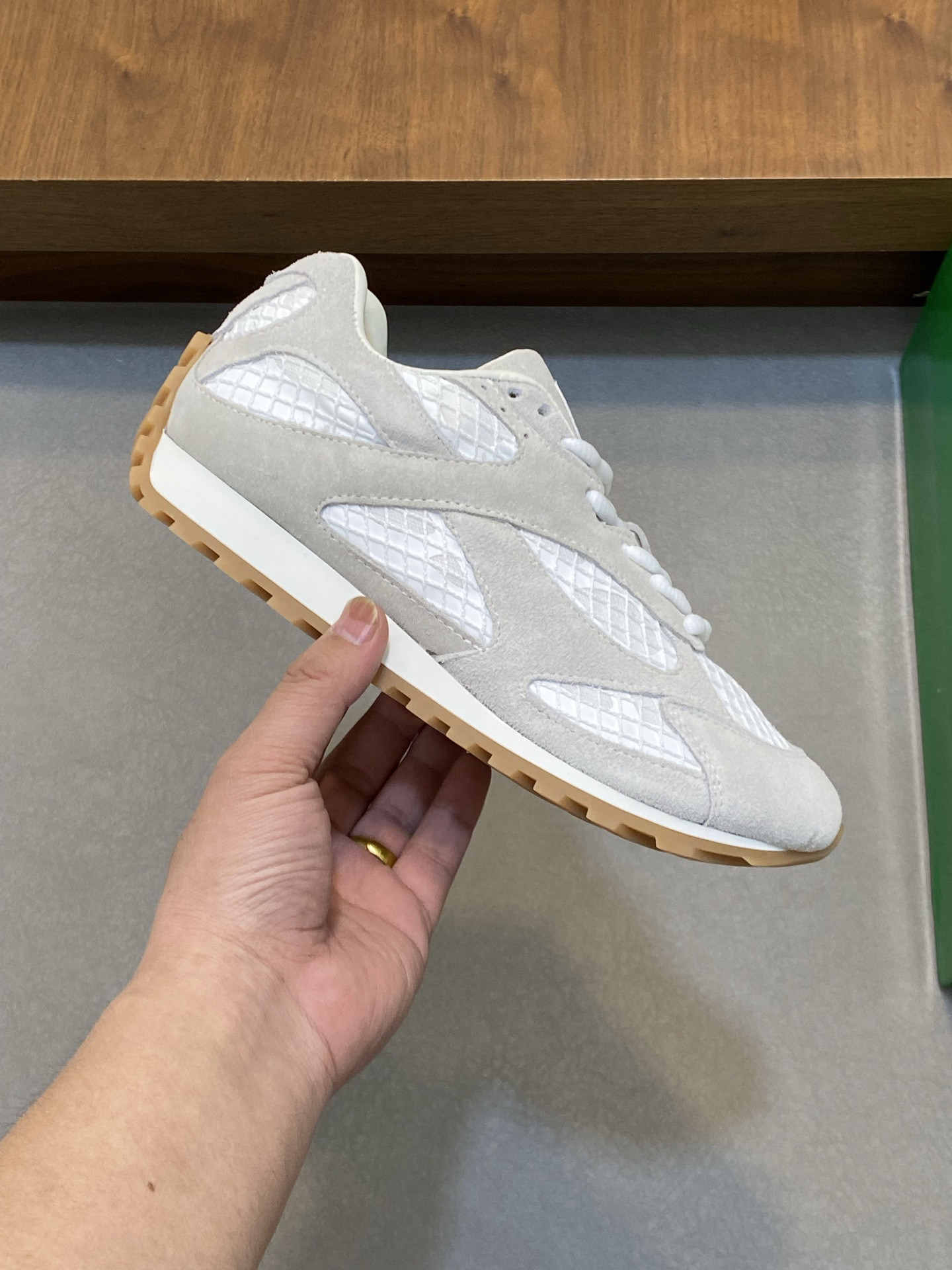 b0tt*ga Ven*ta orbit sneaker