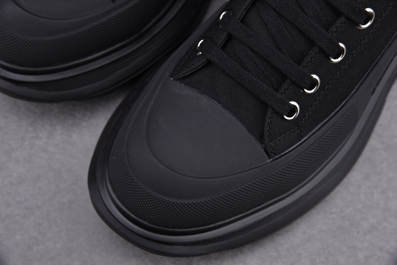 alexer mceen sneakers