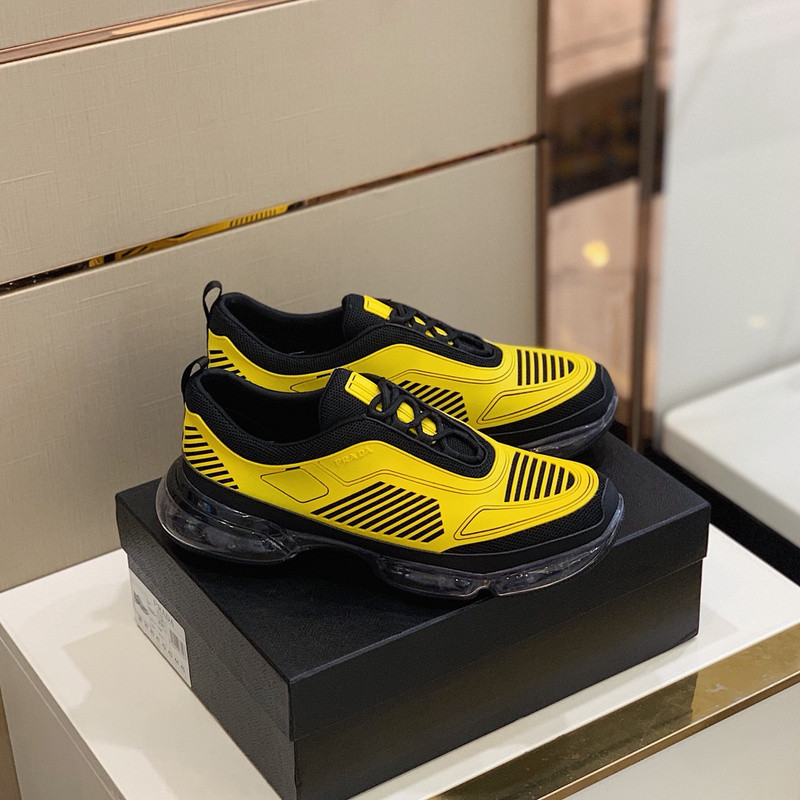 pr sneaker