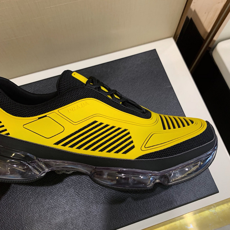 pr sneaker