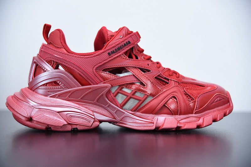 bc track sneaker