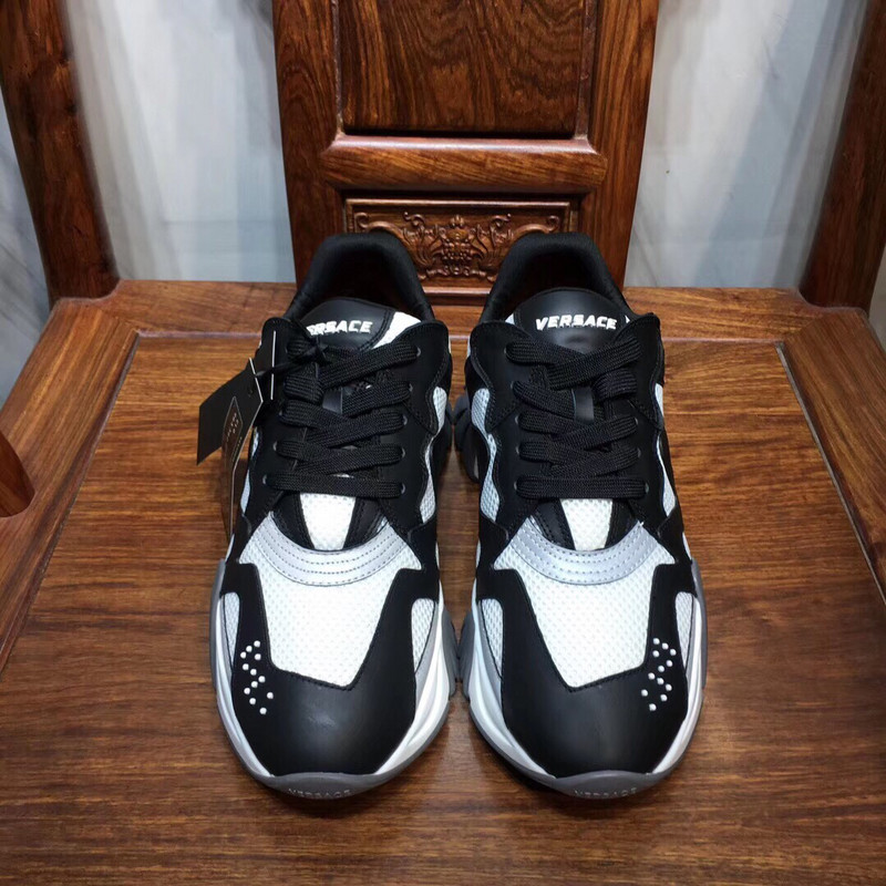 vs sneakers