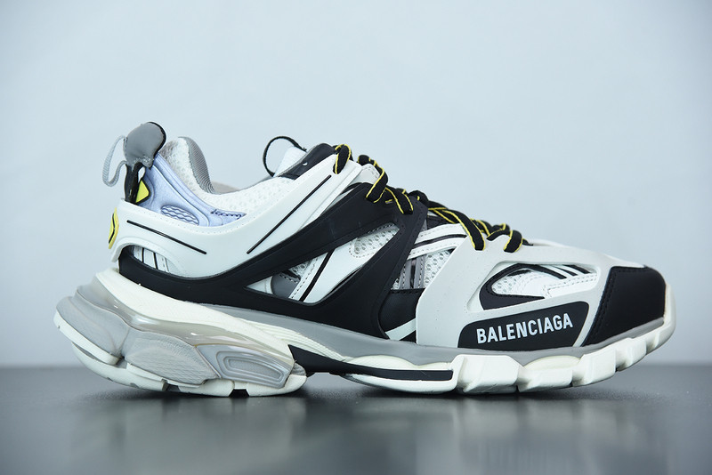 bc track sneaker