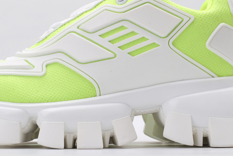 pr sneaker