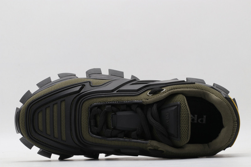 pr sneaker