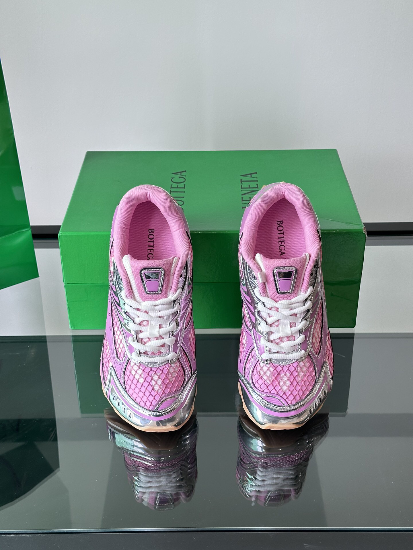 b0tt*ga Ven*ta orbit sneaker