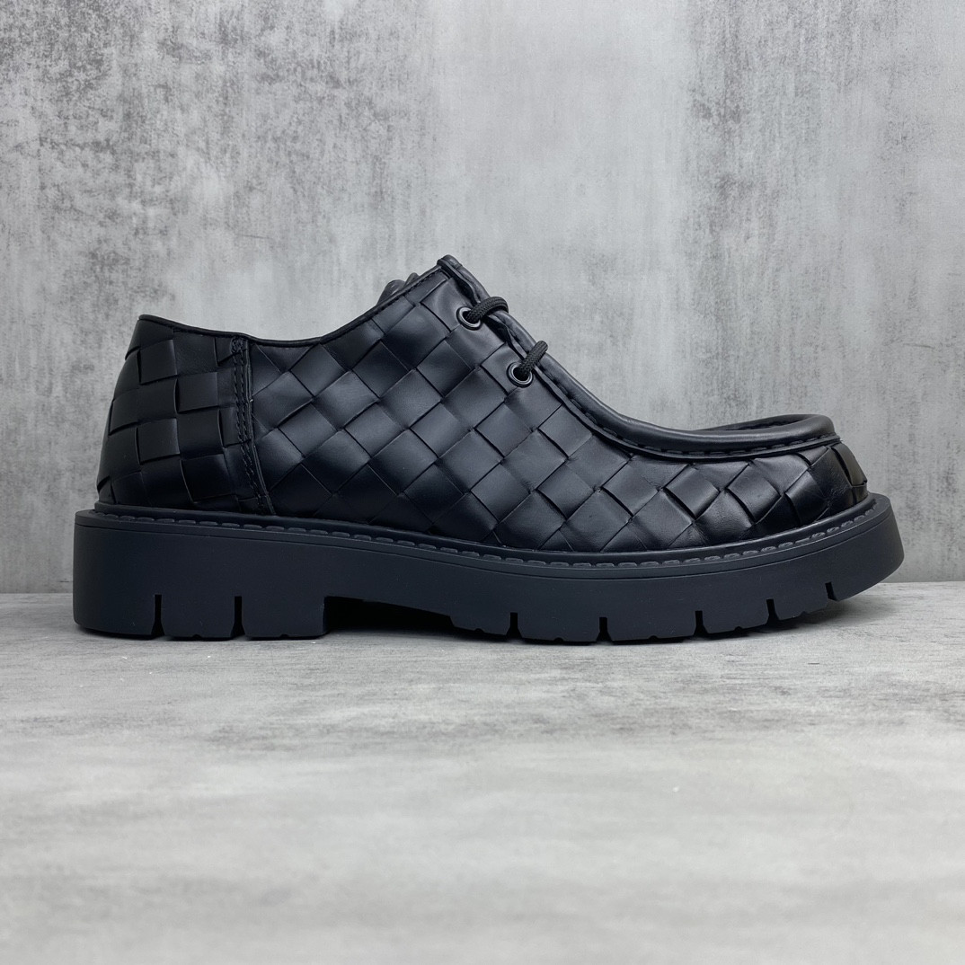 b0tt*ga Ven*ta sneaker