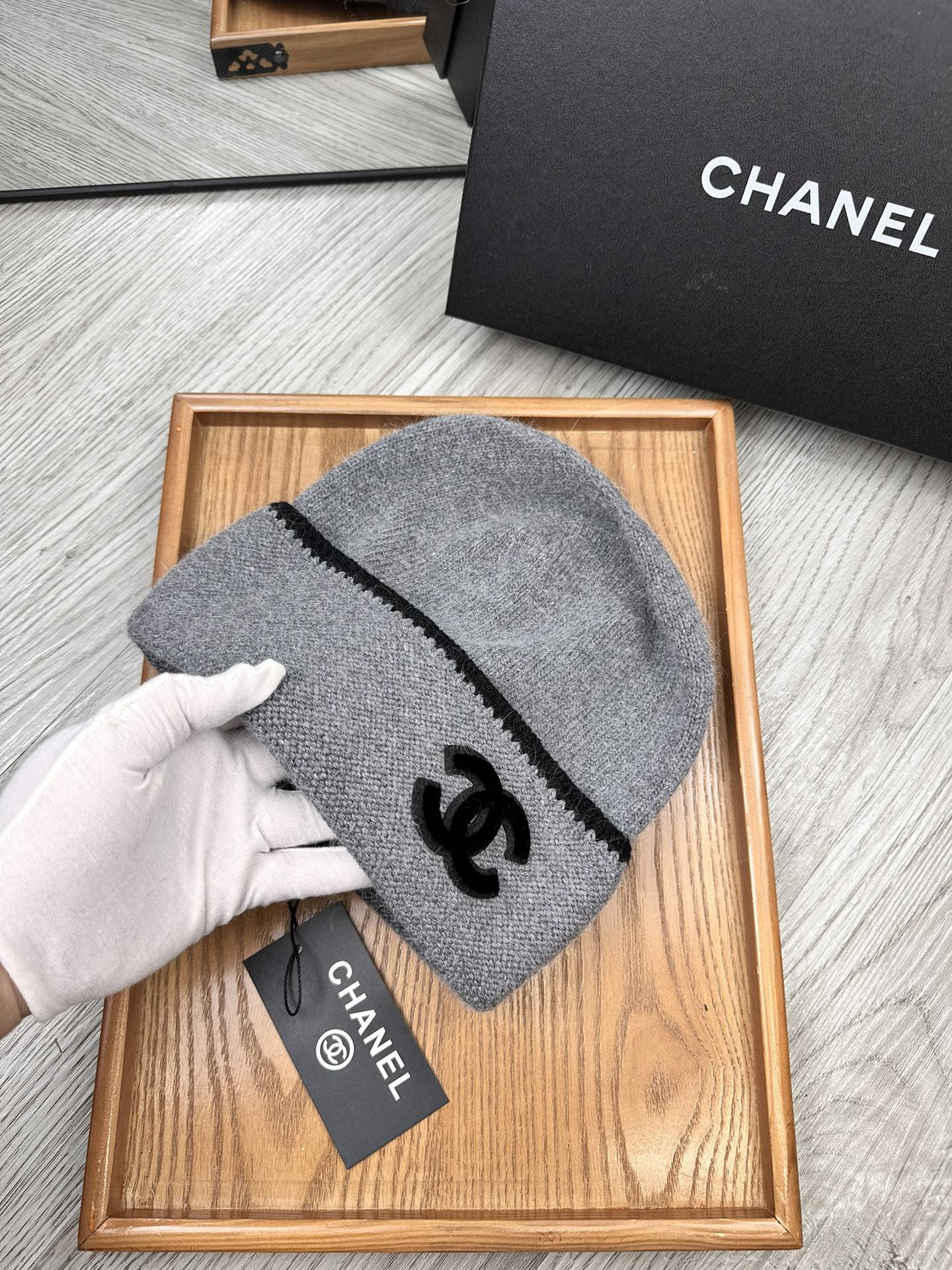 C hat