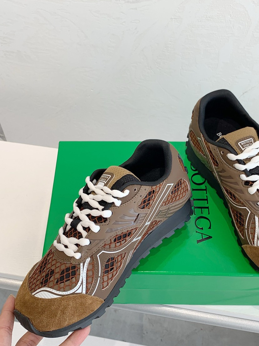 b0tt*ga Ven*ta orbit sneaker