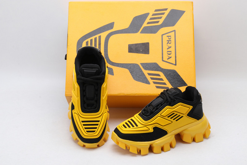 pr sneaker