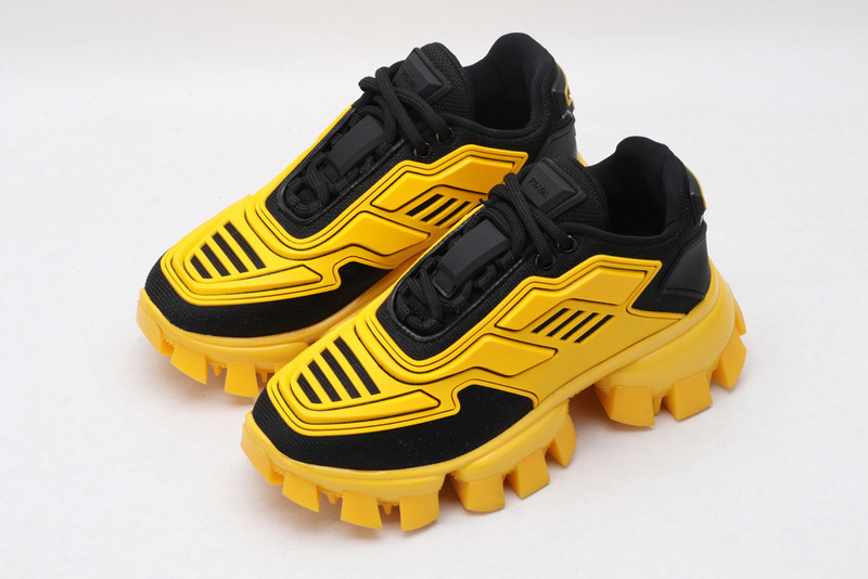 pr sneaker