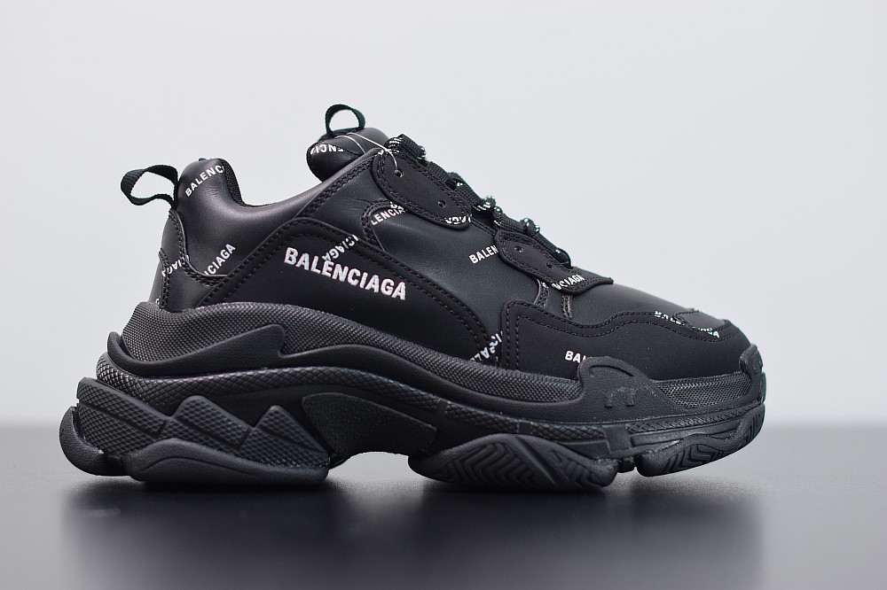 bc triple s trainer 524039 w06e2 2020