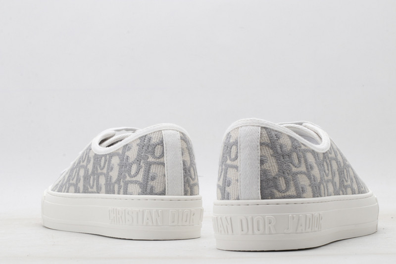 dio* x converse sneaker