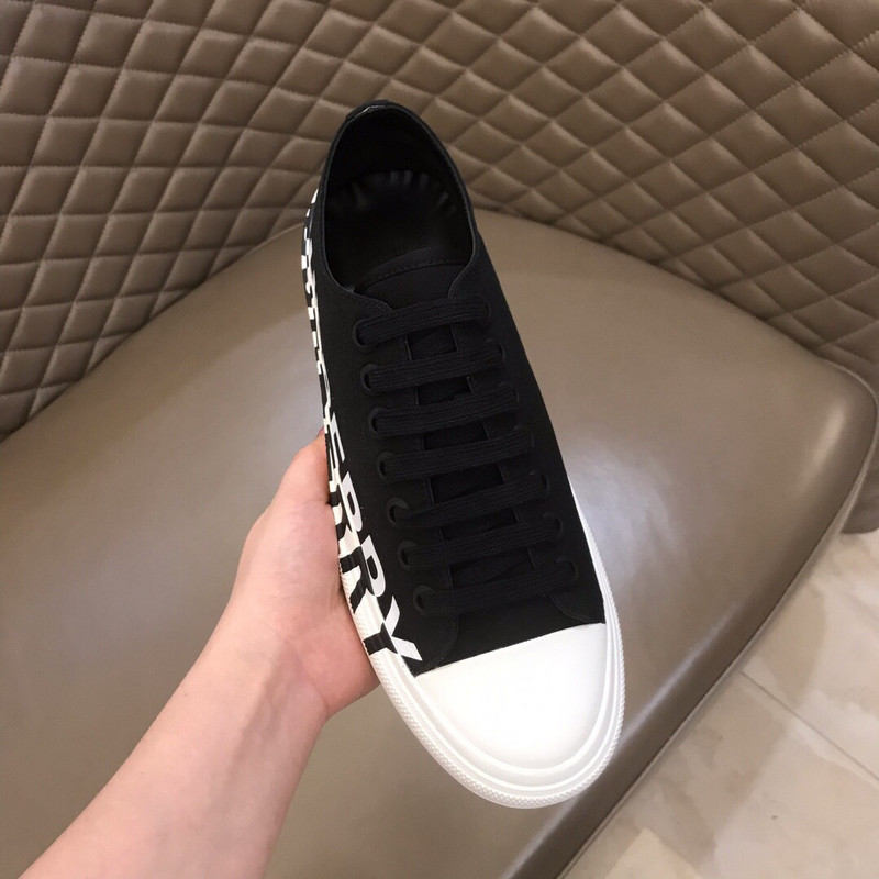 B**rry sneaker