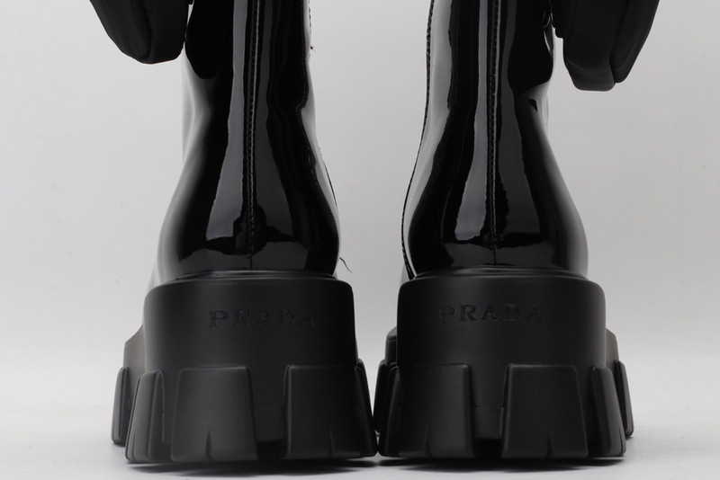 pr sneaker