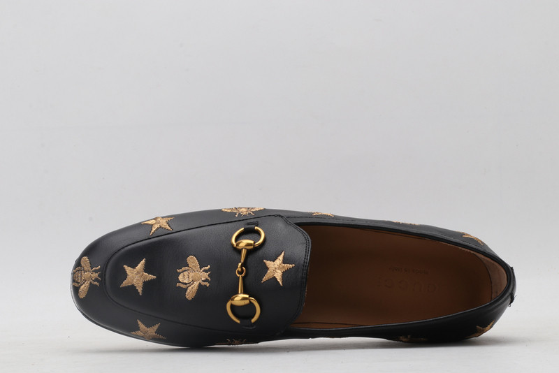 g*u*i sandals