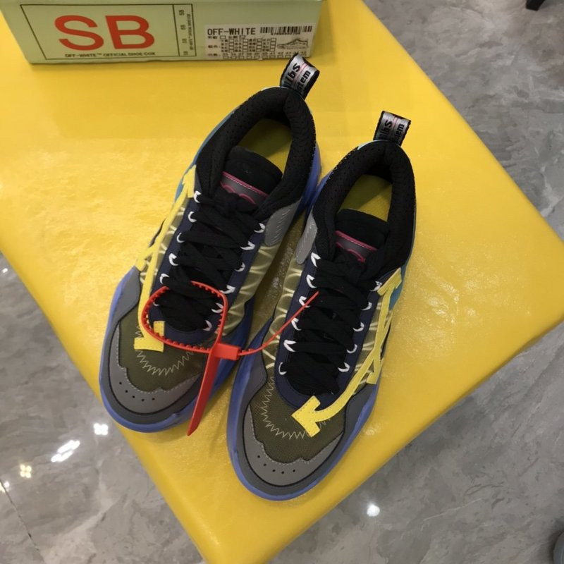 of c/o odsy-1000 sneaker