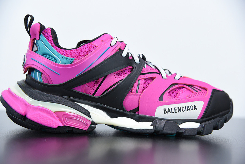 bc track sneaker