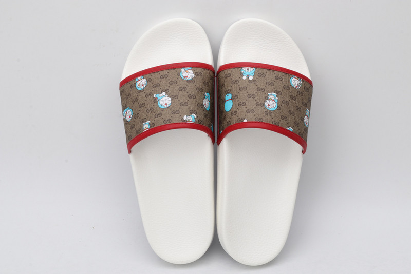 g*u*i sandals