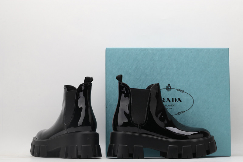 pr sneaker