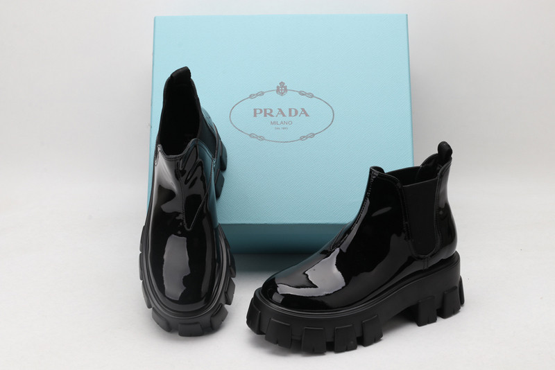 pr sneaker