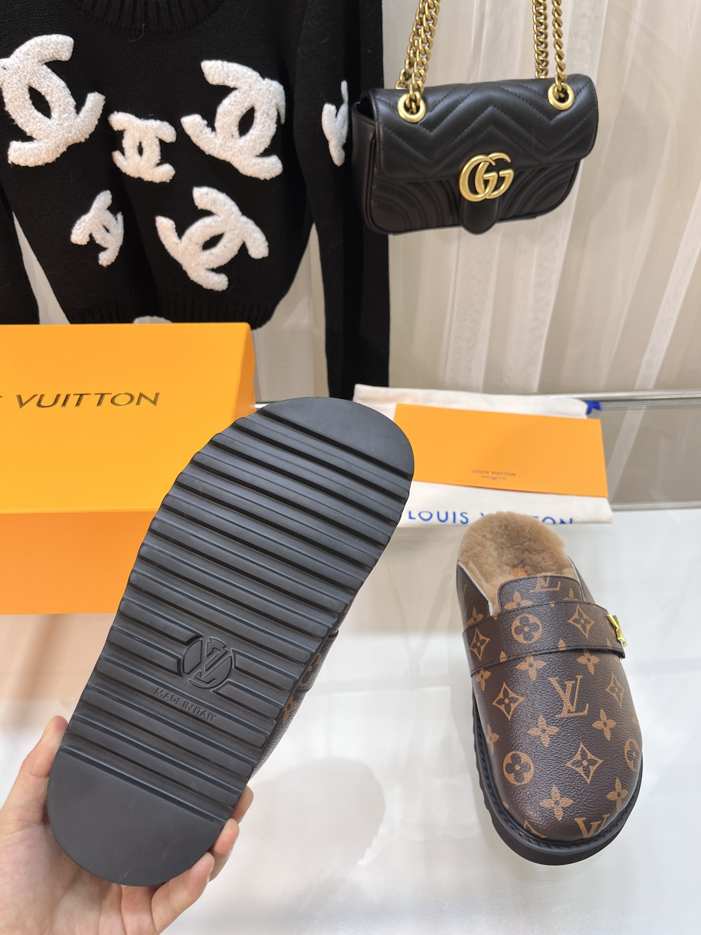 LVT SANDALS
