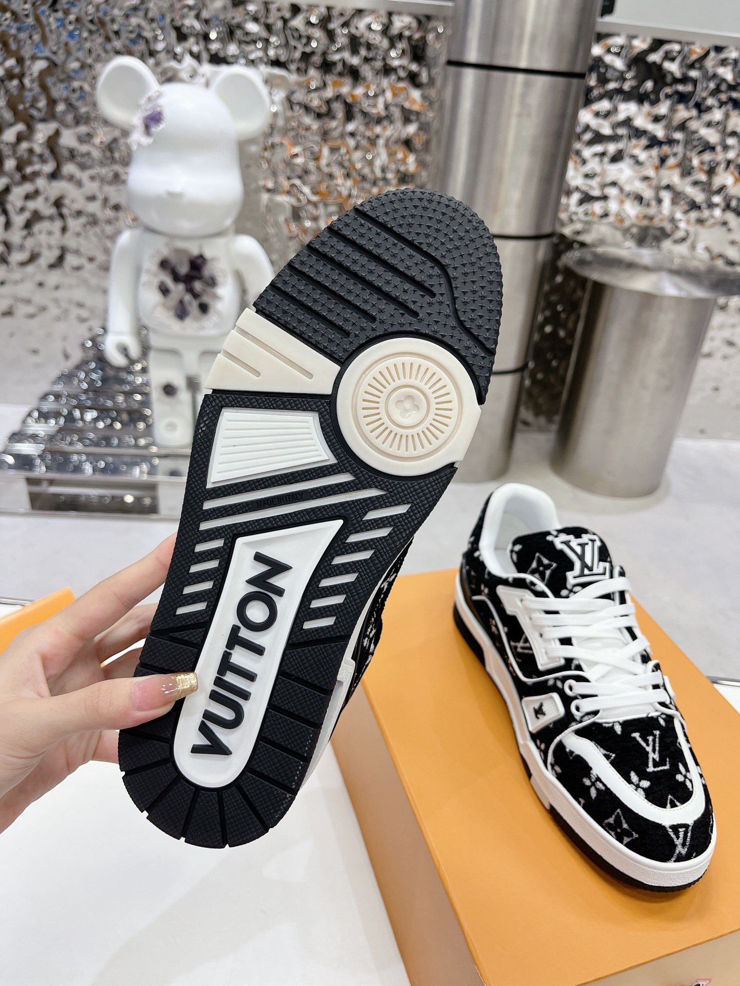 LVT SNEAKERS