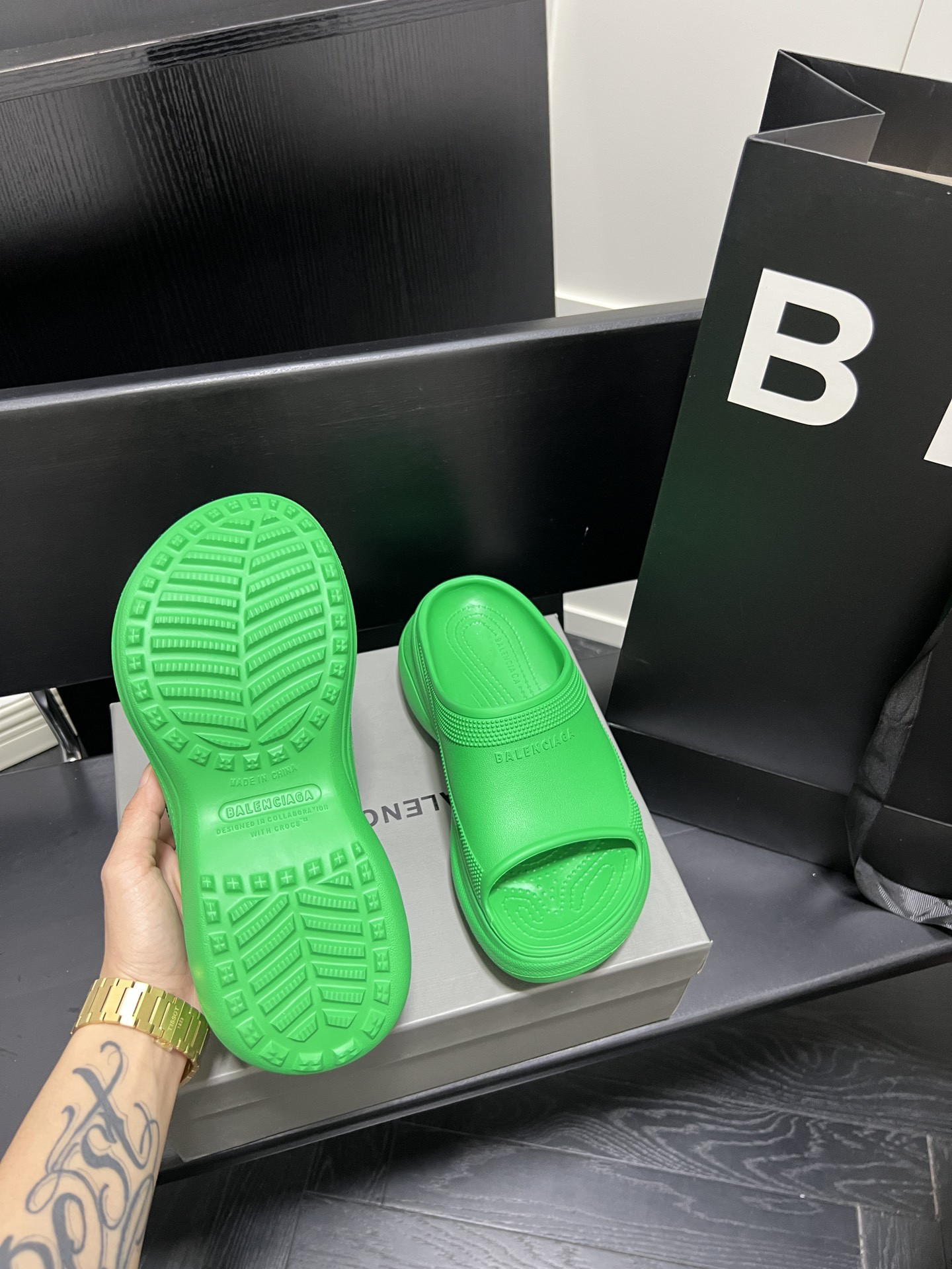 Ba1en*iaga slide