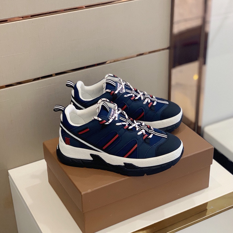 B**rry sneaker