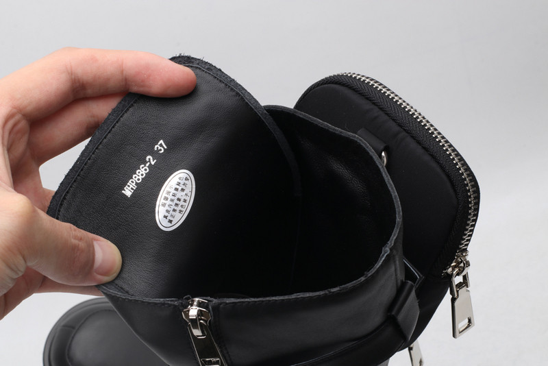 pr sneaker