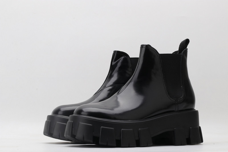 pr sneaker