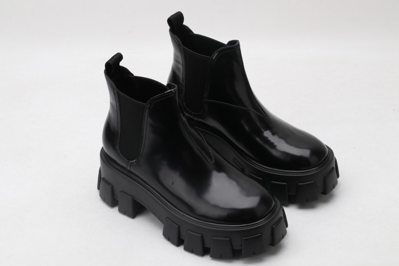 pr sneaker