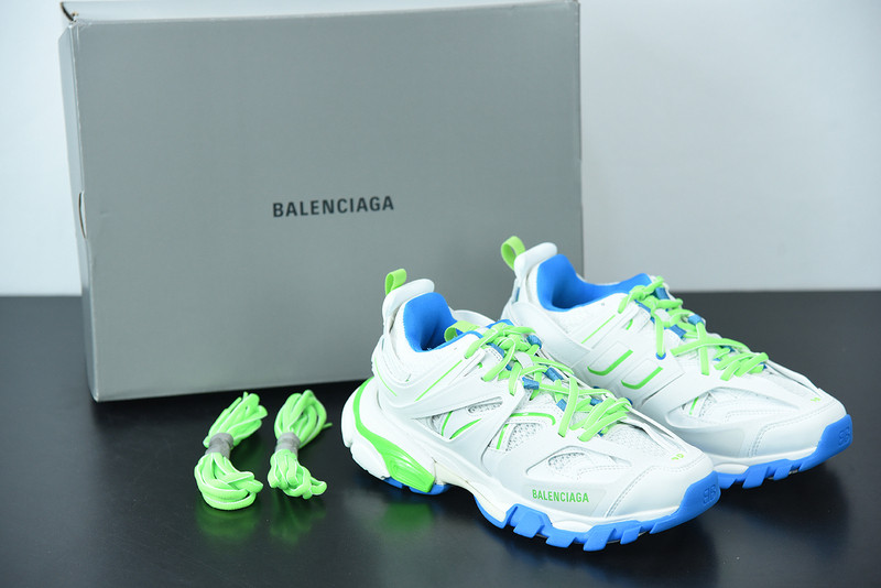 bc track sneaker