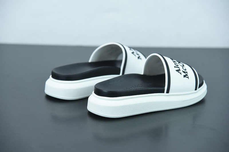 a1exa*der Mcqv*en slide