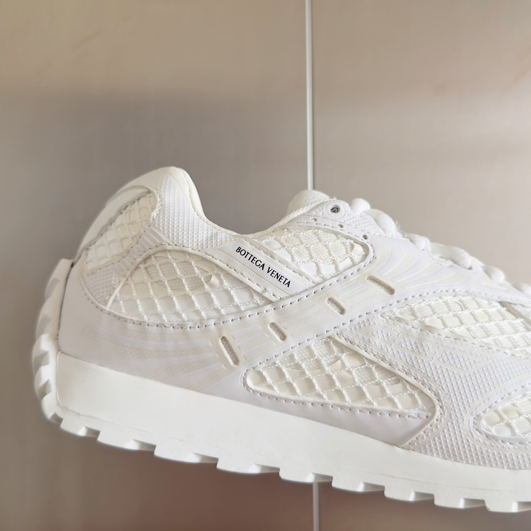 b0tt*ga Ven*ta orbit sneaker