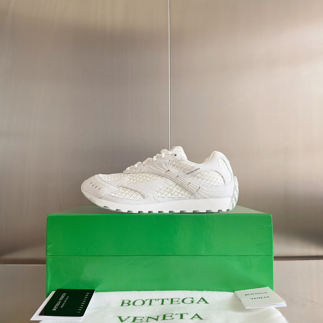 b0tt*ga Ven*ta orbit sneaker