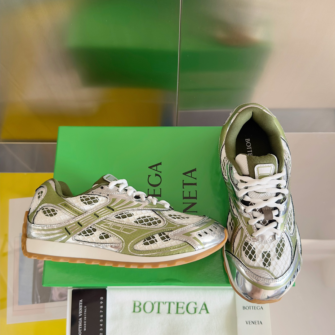 b0tt*ga Ven*ta orbit sneaker
