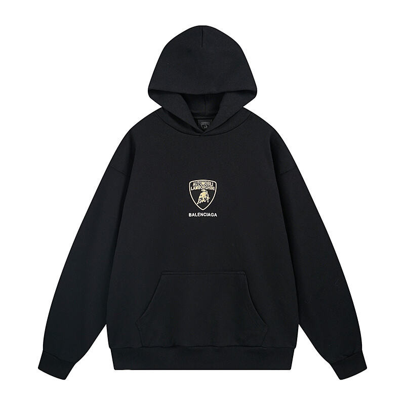 Ba1en*iaga clothes