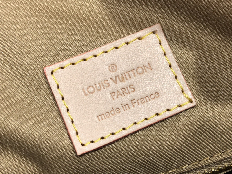 LVT PURSE