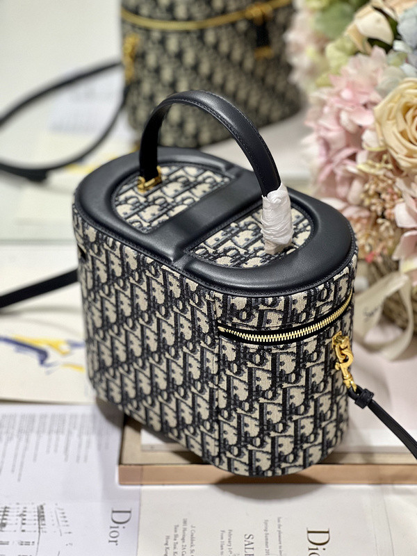 D10r bag