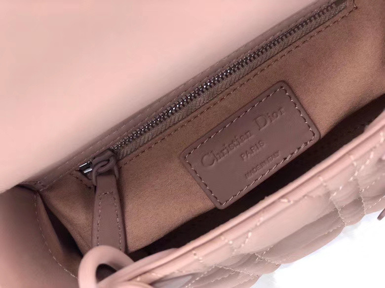 D10r bag